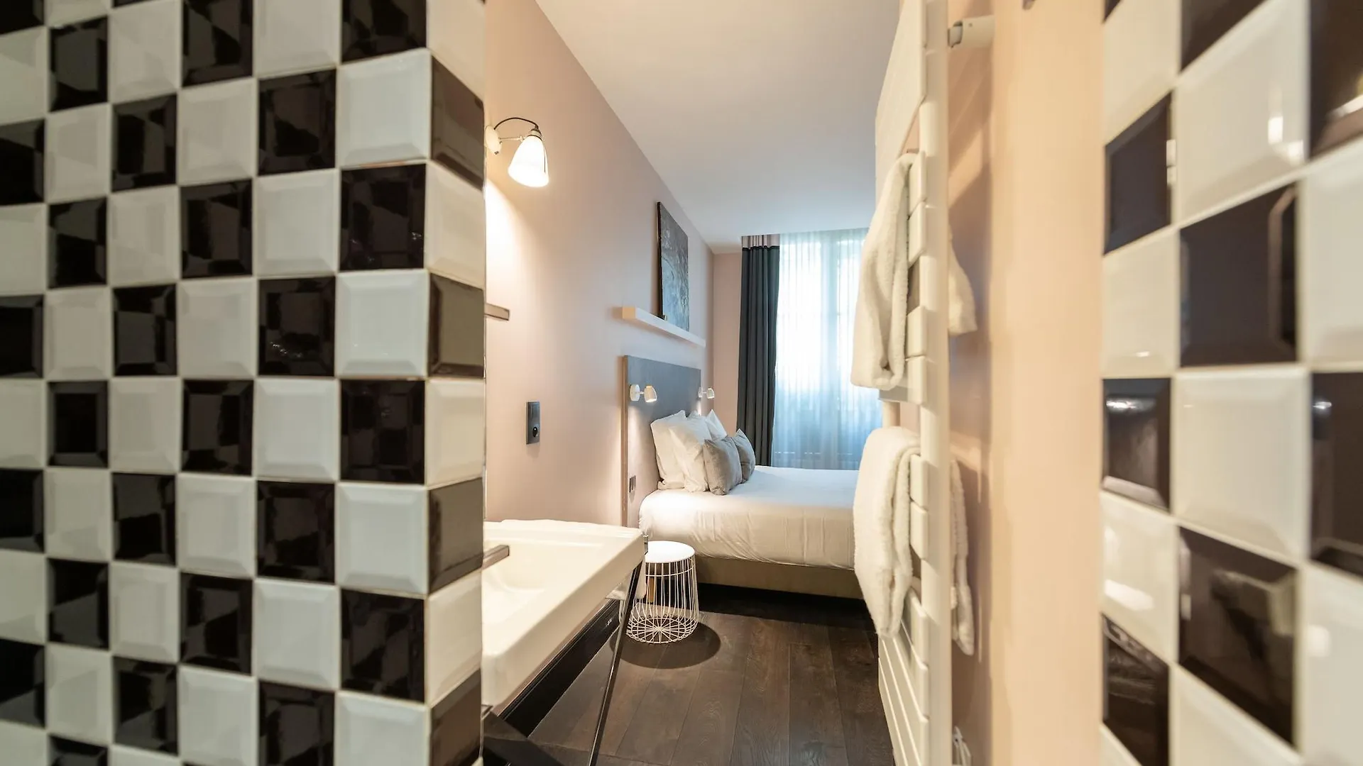 Hotel 1er Etage Marais 3*